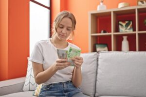 Подробнее о статье Как не работать и получать пассивный доход в 2025 году: основные варианты