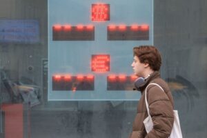 Подробнее о статье Рубль ждет девальвация? Курс доллара сегодня, 28 апреля, что с евро и юанем