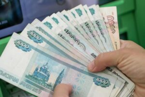 Подробнее о статье Стало известно, почему россияне не спешат отказываться от наличных денег