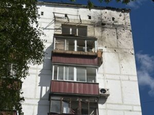 Подробнее о статье ТАСС опубликовал видео с места падения беспилотника в Москве