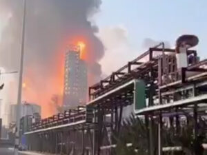 Подробнее о статье В дружественной России стране произошёл мощный взрыв на химическом заводе