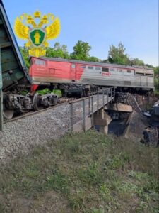 Подробнее о статье Эксперт по антитеррору рассказал о массе взрывчатки при подрыве поездов и можно ли было предотвратить теракт