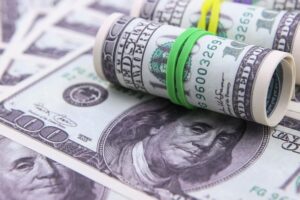 Подробнее о статье Ждем доллар по 150 рублей? Какие курсы валют 20 июня, что с евро и юанем