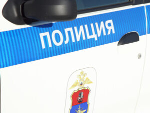 Подробнее о статье Мигрант, разбившийся при падении из окна отеля, пытался сбежать голым
