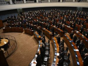 Подробнее о статье Депутат соседней с Россией страны покончил с собой прямо в здании парламента