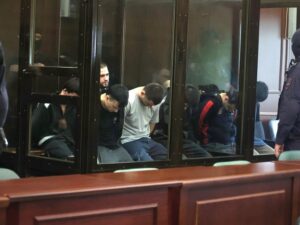 Подробнее о статье На процессе над террористами из «Крокуса» допросили мужчин, потерявших жен в теракте