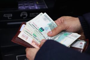 Подробнее о статье Никакой реструктуризации. Почему банки не смягчают кредиты россиянам