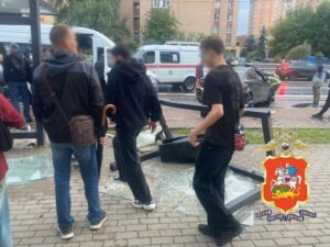 Подробнее о статье Жители Долгопрудного в шоке от наезда на людей на автобусной остановке