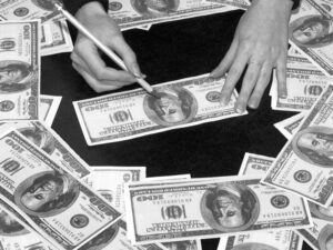 Подробнее о статье Чиновник в обмен на приватные танцы списывал стрип-клубам многомиллионные долги