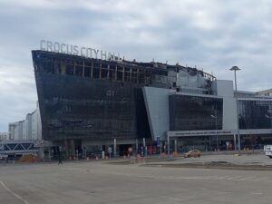 Подробнее о статье Скончался раненный во время теракта в «Крокусе» концертный промоутер