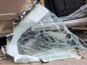 Подробнее о статье Двое погибших: водитель без прав протаранил 11 авто