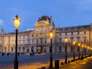 Подробнее о статье Названы подробности дерзкого ограбления Лувра среди бела дня