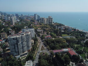 Подробнее о статье Прошунин: в Сочи работает ПВО, отражается атака беспилотников