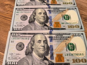 Подробнее о статье Ради миллионов дама сняла отпечаток с пальца мертвеца