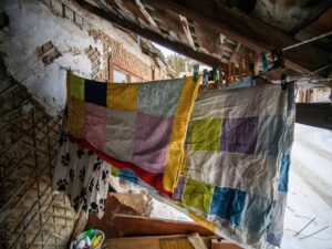 Подробнее о статье В российском регионе обрушился потолок в доме с жильцами