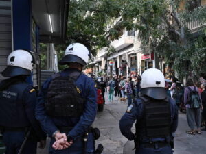 Подробнее о статье Всеобщая забастовка против 13-часового рабочего дня парализовала европейскую страну