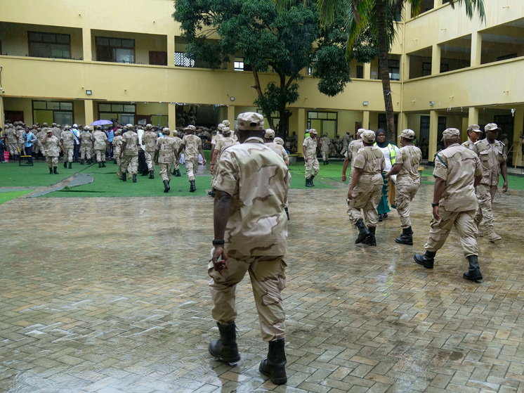 Подробнее о статье Африканскую страну охватили ожесточённые протесты на фоне старта всеобщих выборов