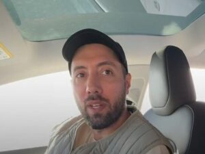 Подробнее о статье Комик Романов попал в аварию со своим ребенком