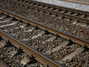 Подробнее о статье Несколько десятков человек пострадали при столкновении поездов в европейской стране