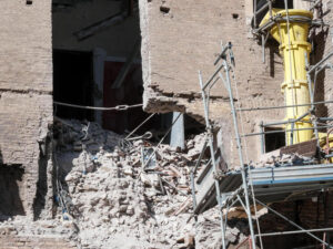 Подробнее о статье Обвал исторической башни произошел в центре Рима