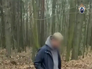 Подробнее о статье Серийный убийца на видео в соцсетях угрожал родственникам