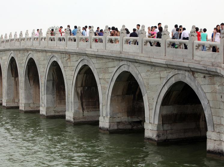 Подробнее о статье В КНР частично обрушился автомобильный мост