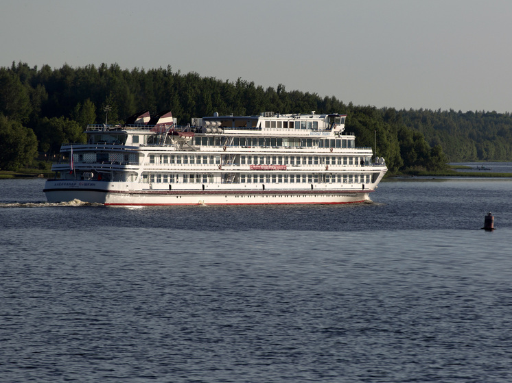 Подробнее о статье Напился до смерти: пассажир круизного лайнера выпил более 30 порций алкоголя