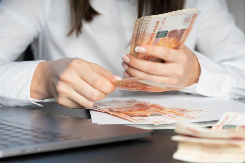 Подробнее о статье Новогодний вклад: как открыть, условия, штрафы, скрытые риски