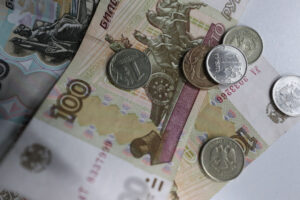 Подробнее о статье Новый год без долгов и кредитов: как спасти семейный бюджет, лайфхаки