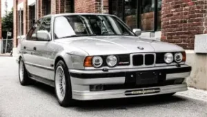 Подробнее о статье Быстрейший седан 90-х выставили на аукцион