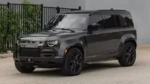 Подробнее о статье Бронированный Defender, выдерживающий взрывы гранат, собрали в Канаде