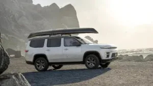 Подробнее о статье Jeep Grand Wagoneer обновился: нет V8, но есть гибрид